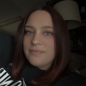 Meet your Posher, Dayna